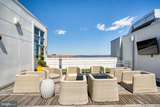 Building Photo - 925 N Fairfax St