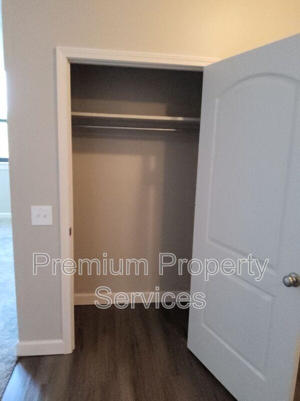 Building Photo - 2208 8th St