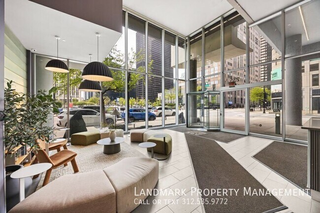 Building Photo - 235 W Van Buren St