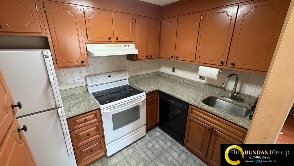 Building Photo - 287 Harvard St