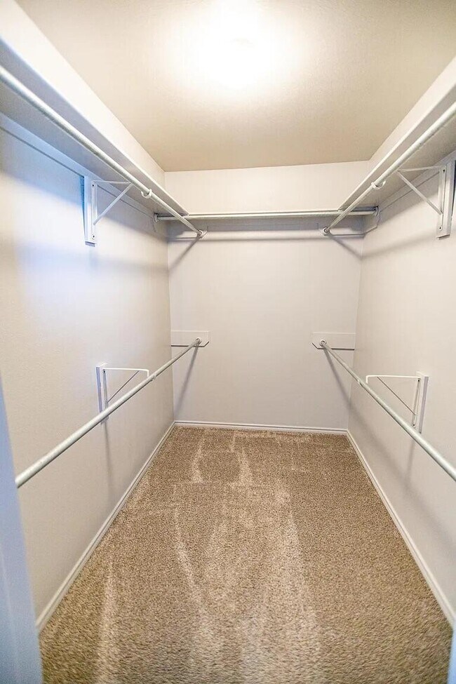 Building Photo - 1406 Kingston St