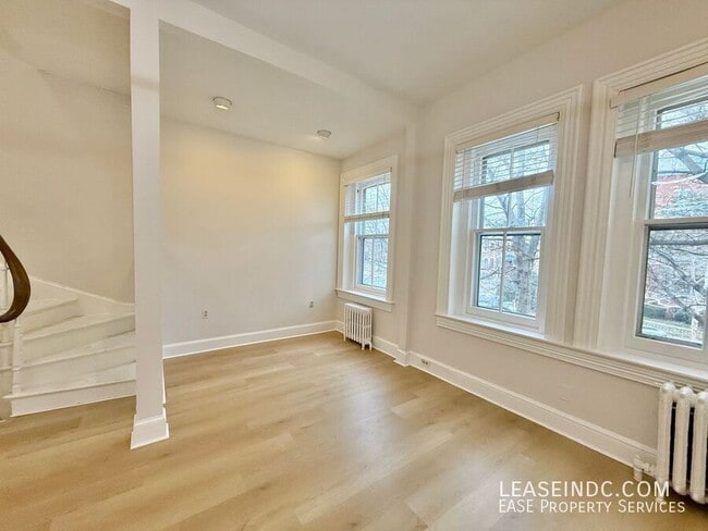 Building Photo - 1507 Vermont Ave NW