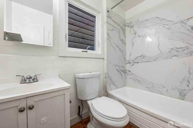 Building Photo - 2205 Bryant St