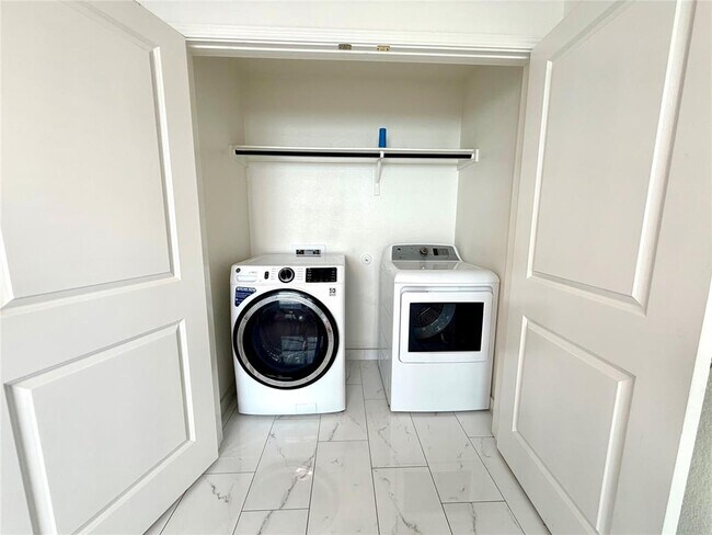 Building Photo - 216 Star Pass