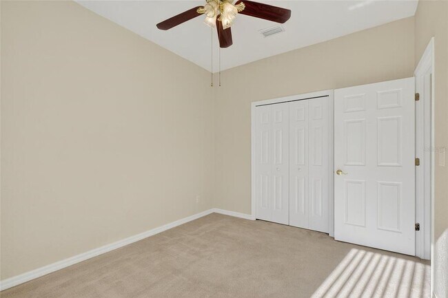 Building Photo - 9115 Pinebreeze Dr