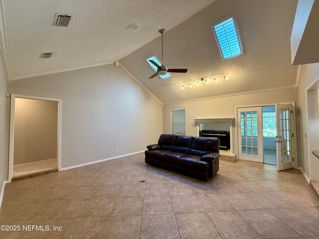 Building Photo - 2217 Hammock Oaks Dr N