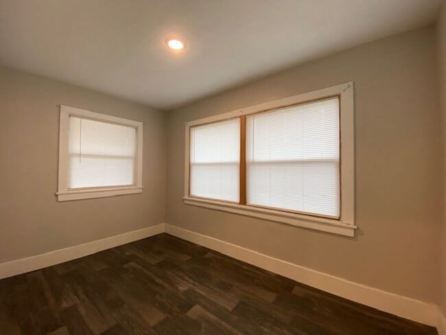 Building Photo - 2233 Illinois Ave