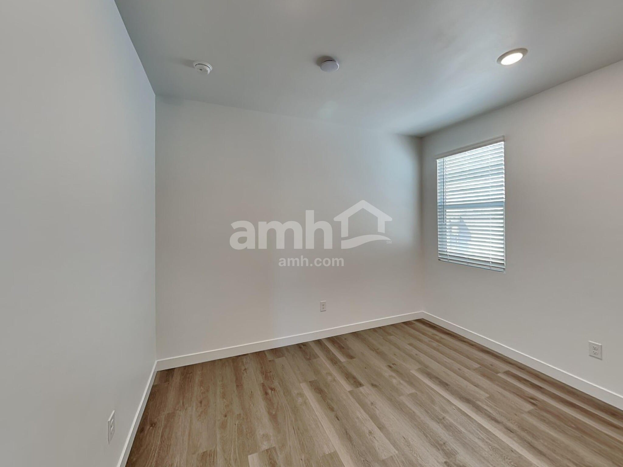 Building Photo - 6533 E Paseo Alga