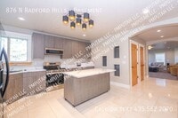 Building Photo - 876 N 5150 E