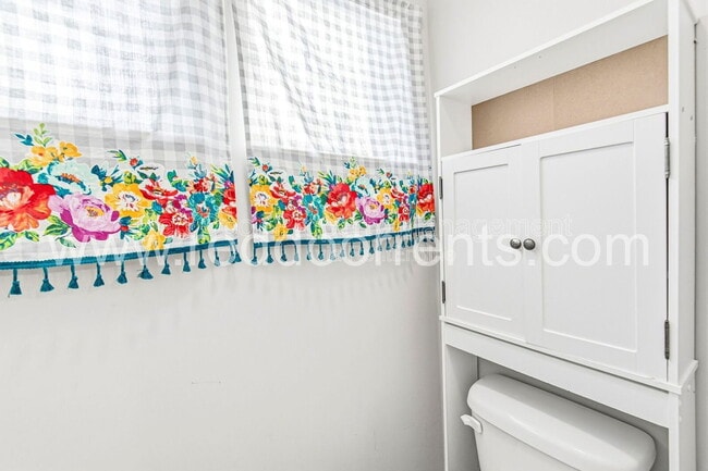 Building Photo - 8276 Sonata Pl