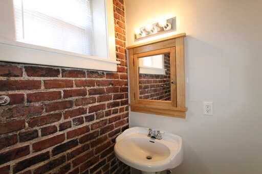 Building Photo - 317 S 27th Ave