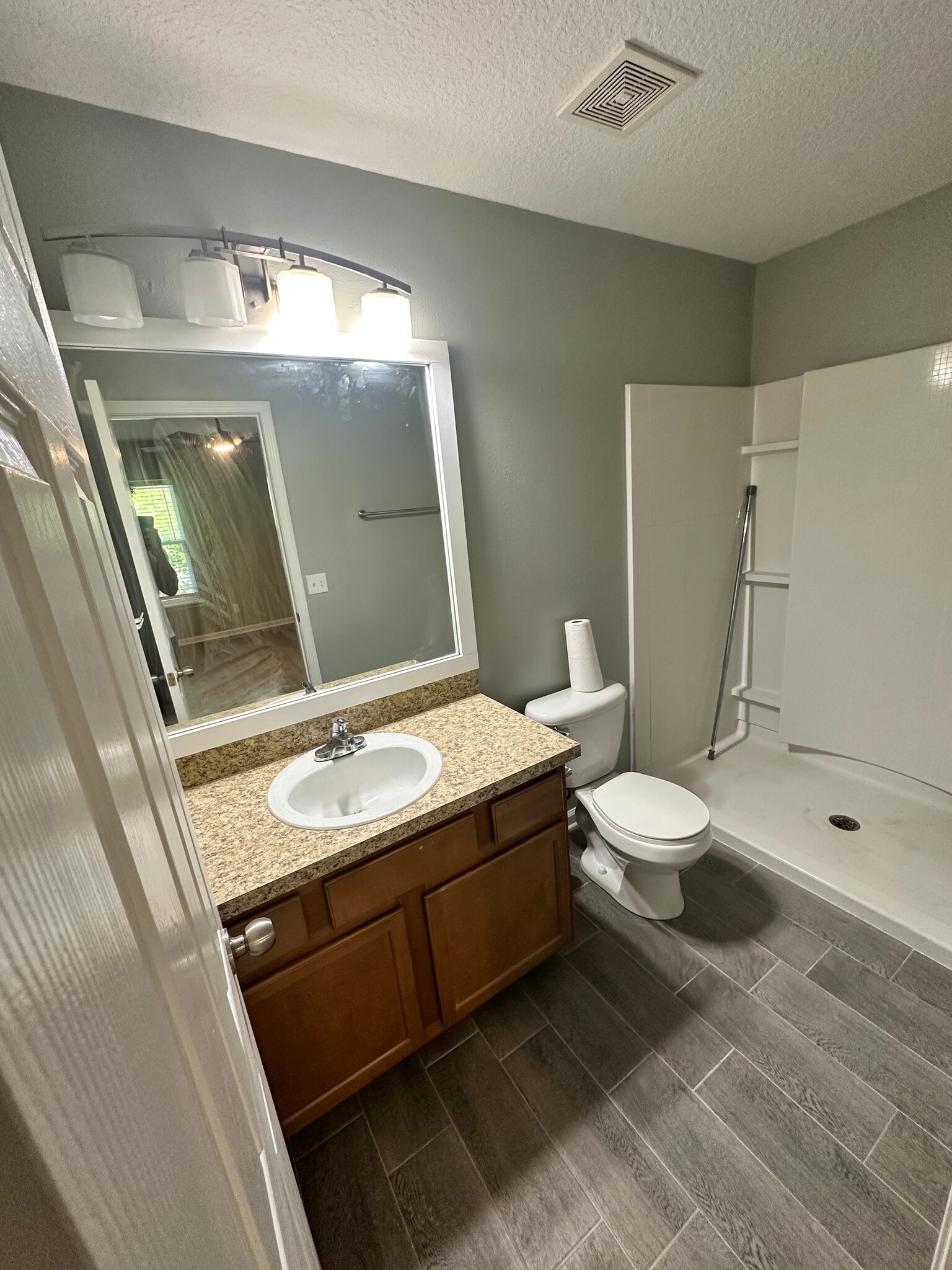 2nd Master Bath - 148 Leese Dr