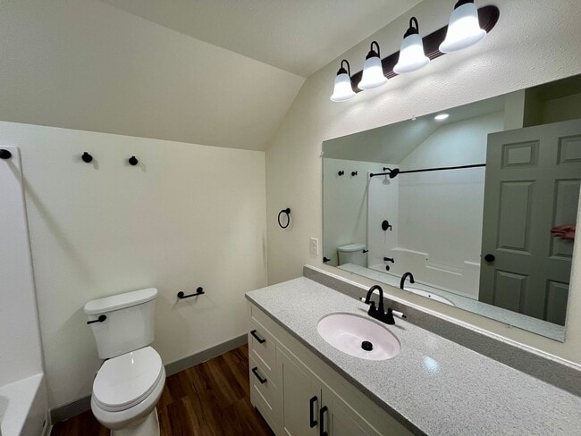 Building Photo - 3 Bed 1.5 Bath Single Family Home in Wausau