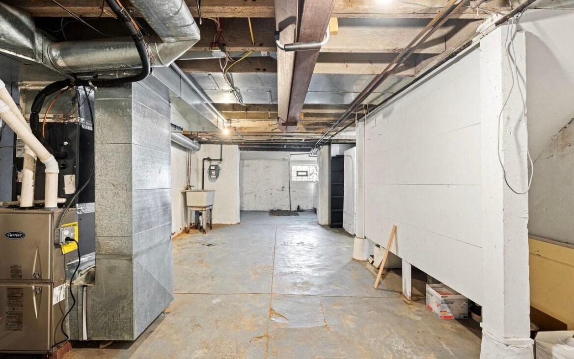 Building Photo - 871 N 22nd St