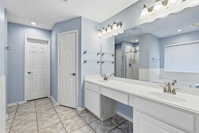 Building Photo - 24815 Butterwick Dr