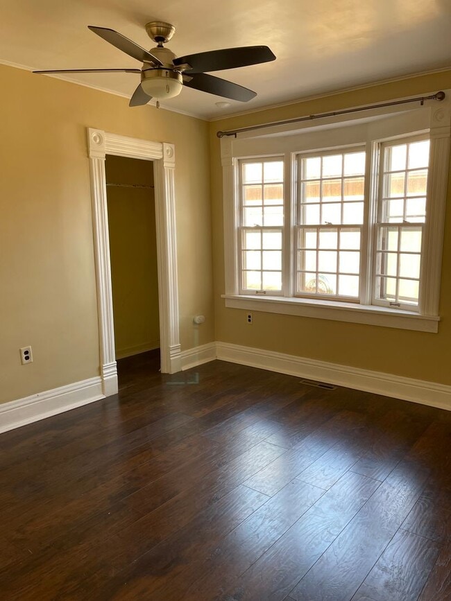 Building Photo - Nice 3 Bedroom Home near Downtown