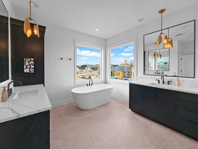 Building Photo - Pet-Friendly Luxury: New 4BD Construction with 2 Dedicated Offices in Eagle’s Centerra Community