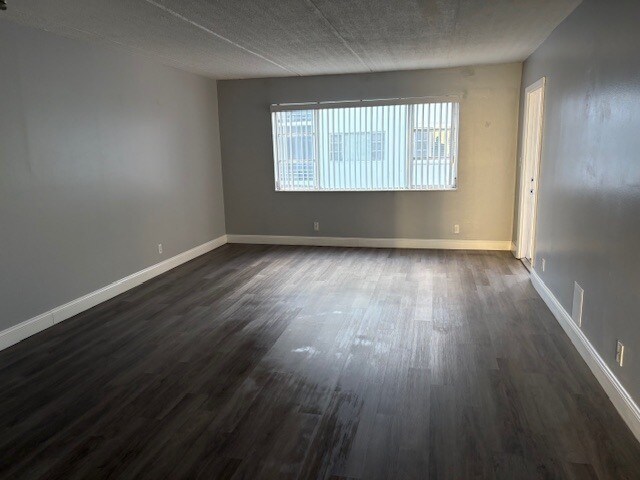 Building Photo - 4500 N Flagler Dr