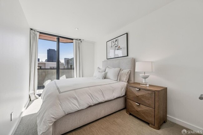 Building Photo - 312 Green St