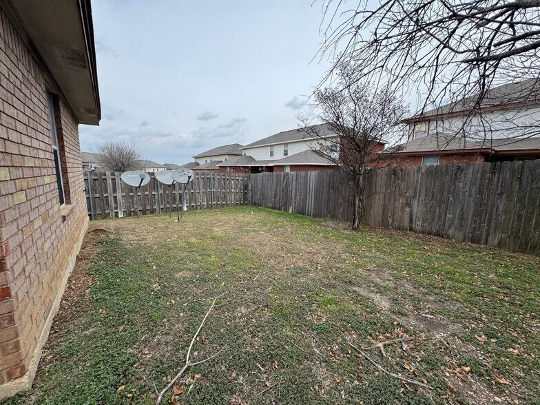 Building Photo - 4508 Mattie Dr