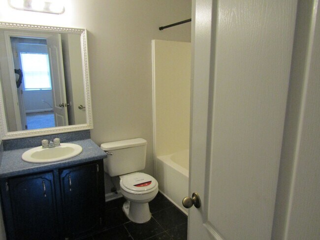 Building Photo - 110 Tempest Ln