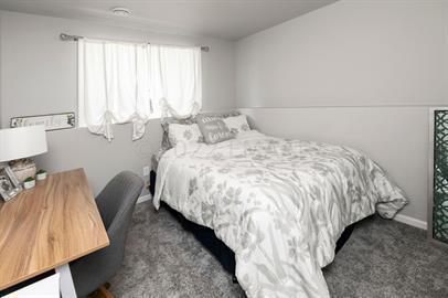 Building Photo - 1012 28th Ave W