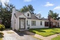 Building Photo - 10050 Diamond Dr