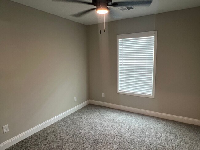Building Photo - BRAND NEW! 3BR/2BA Duplex for Rent