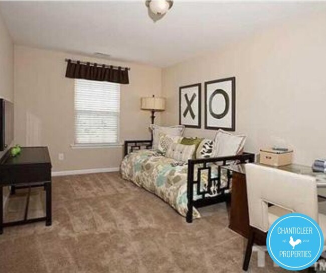 Building Photo - 1037 Grand Ridge Dr