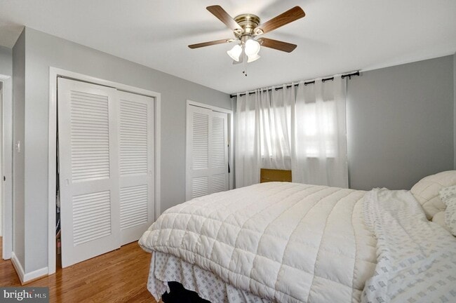 Building Photo - 6608 Spring Valley Dr