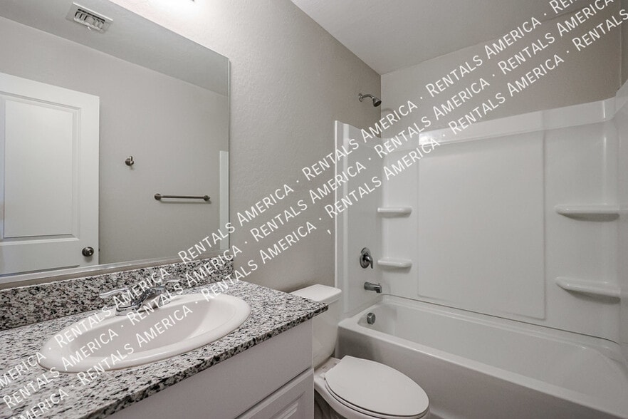 Building Photo - 123 E Bobcat Pl