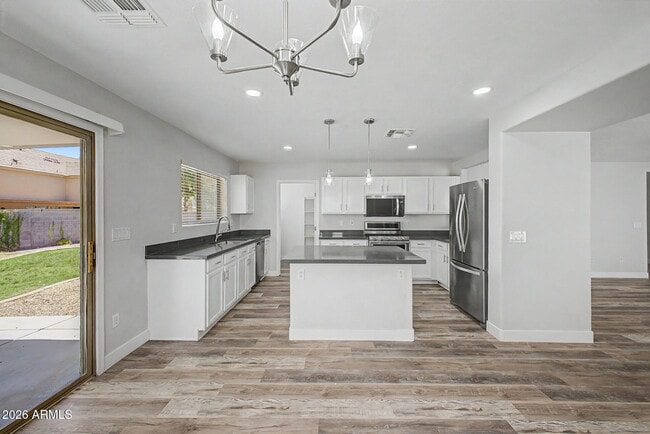 Building Photo - 2423 E Winged Foot Dr