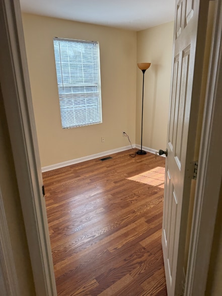 Building Photo - 6849 Mountain Lake Pl