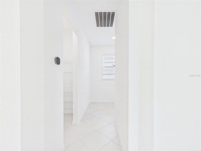 Building Photo - 7216 SW 58th Pl