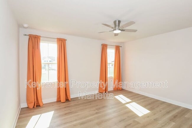 Building Photo - 185 Oakleigh Dr