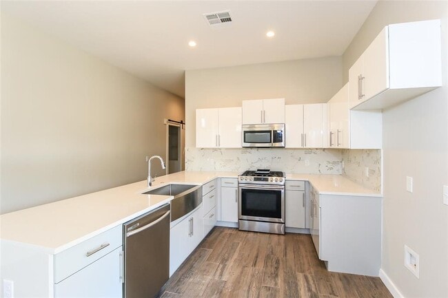 Building Photo - 11319 Paradise Out Ln