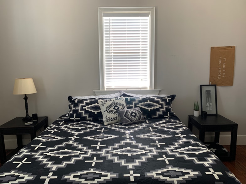 Building Photo - 1120 3rd Ave S