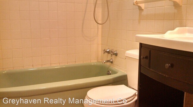 Building Photo - 3 br, 2 bath House - 4803 Orchard View Ave
