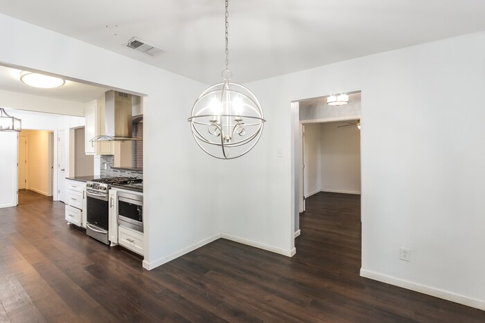 Building Photo - 510 Ridgegate Dr