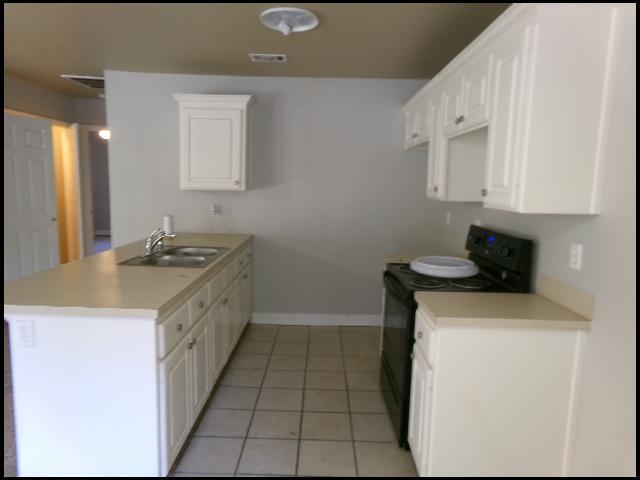 Building Photo - 266 Glenna Ln