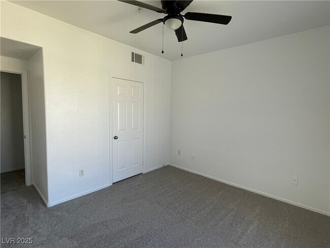 Building Photo - 7131 S Durango Dr
