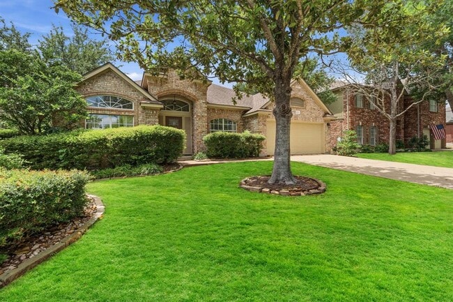Building Photo - 5021 McDade Dr