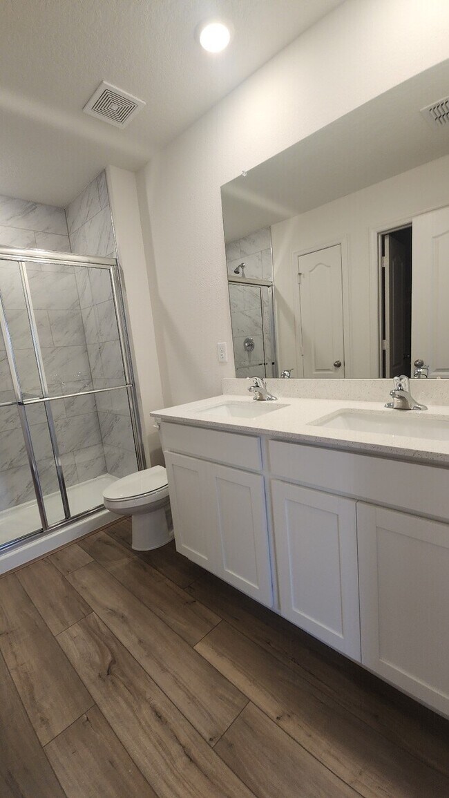 Building Photo - new 3/2 home