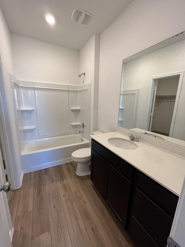 Building Photo - 312 Freshwater Dr