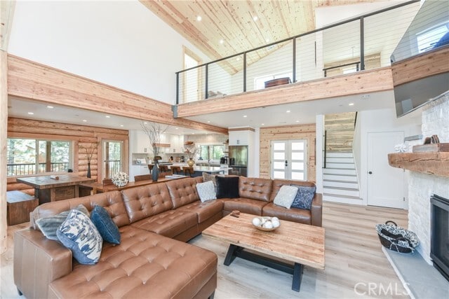Building Photo - 578 Creekside Ln
