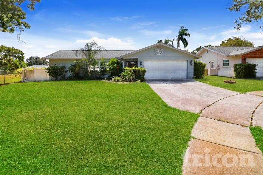 Primary Photo - 507 Edmonton Ct