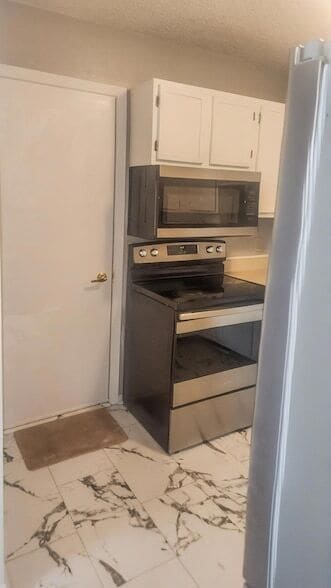 Building Photo - 9 Heights Rd NE