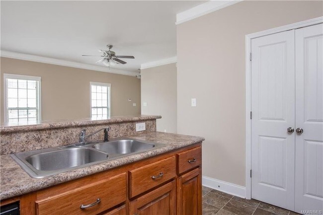 Building Photo - 2600 Brantford Pl