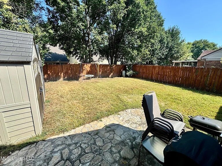 Building Photo - 1096 W E Ross Pkwy