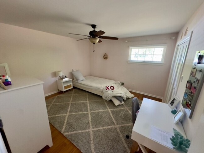 Building Photo - Single Family beauty in Greenville Sound